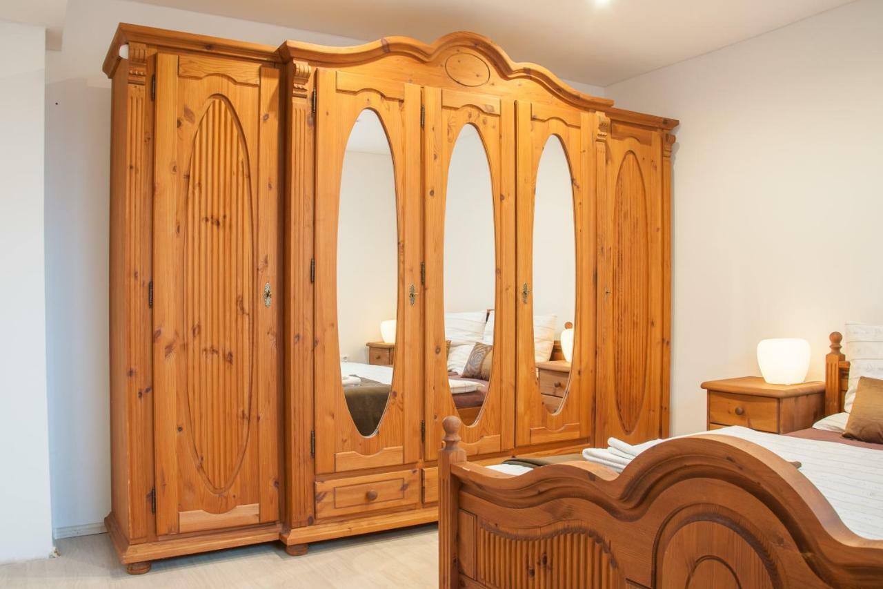 Apartman Zeleznice Apartment Екстериор снимка