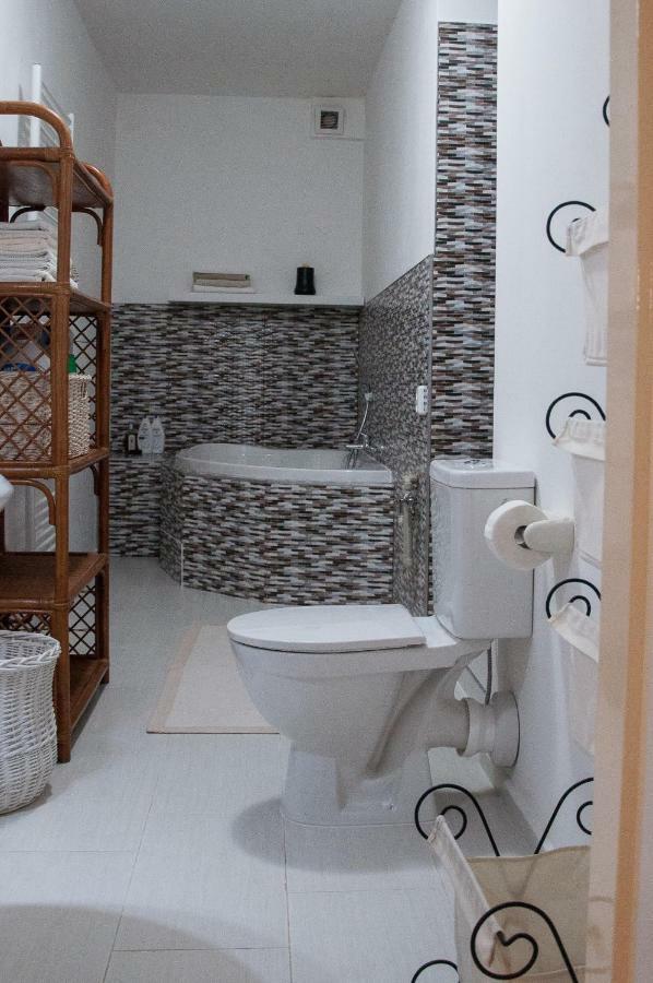 Apartman Zeleznice Apartment Екстериор снимка