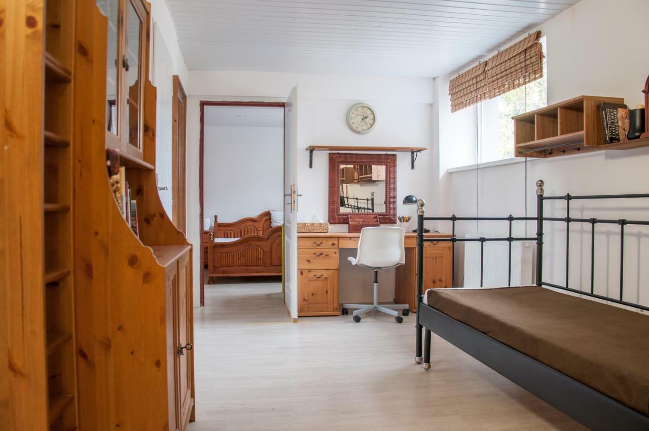 Apartman Zeleznice Apartment Екстериор снимка