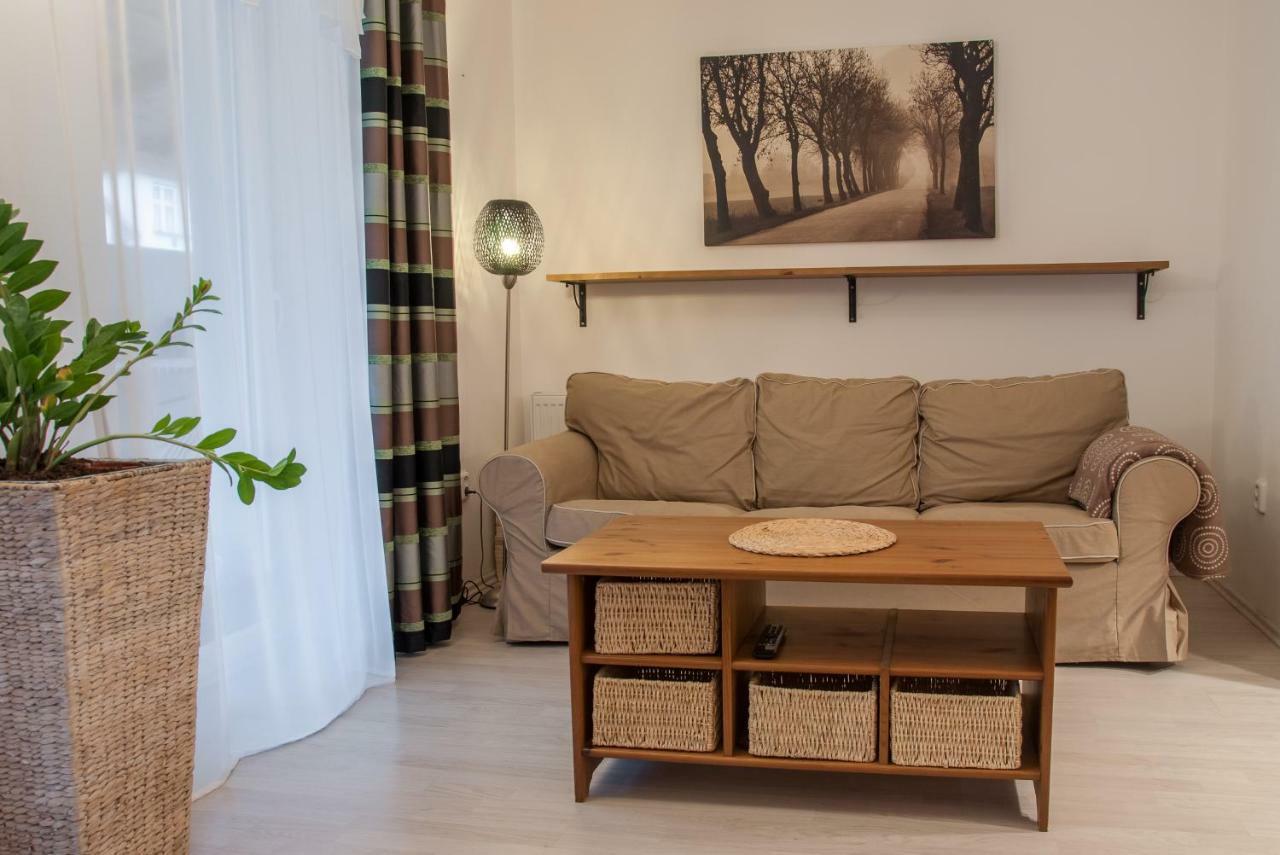 Apartman Zeleznice Apartment Екстериор снимка