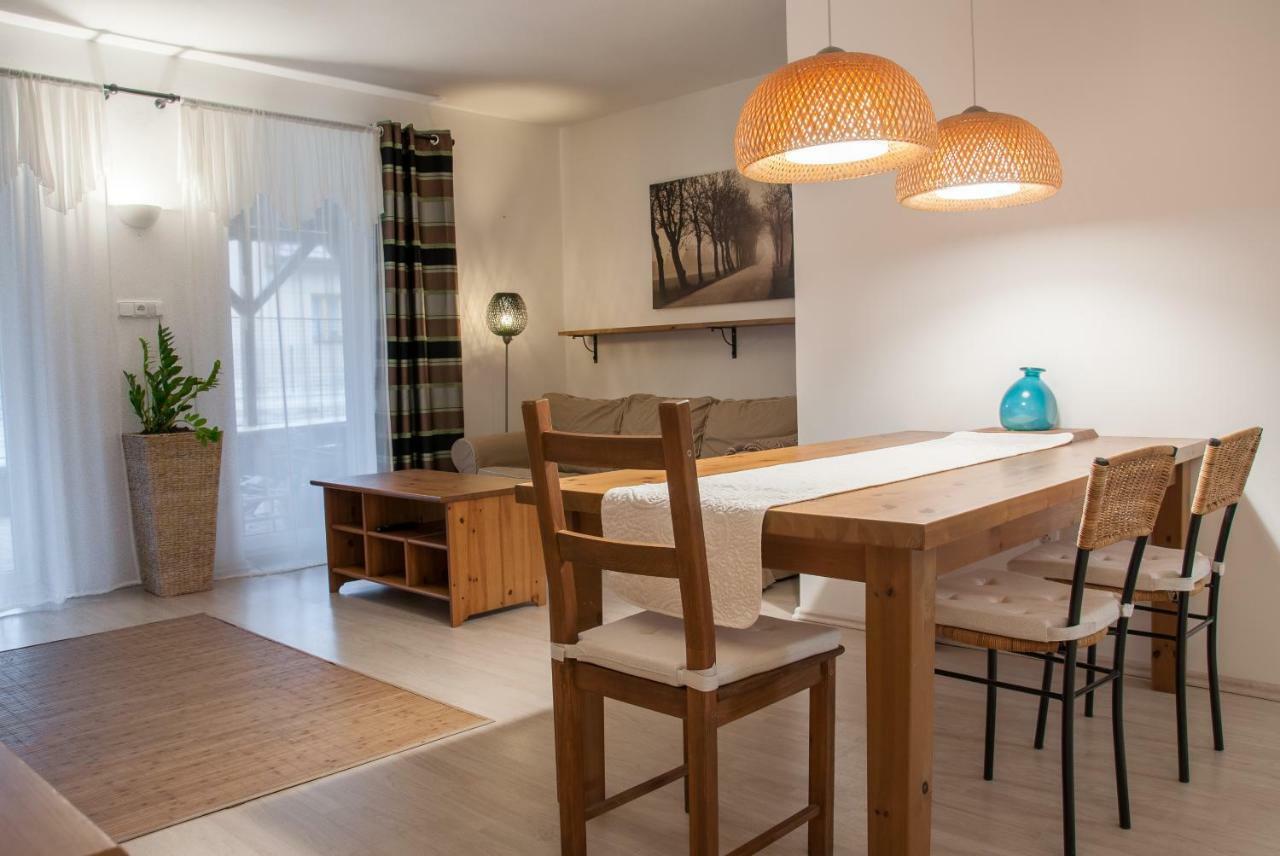 Apartman Zeleznice Apartment Екстериор снимка